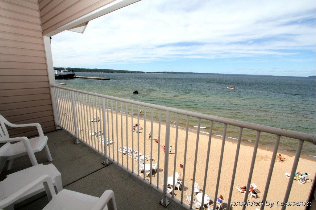 Bayshore Resort Traverse City Rom bilde